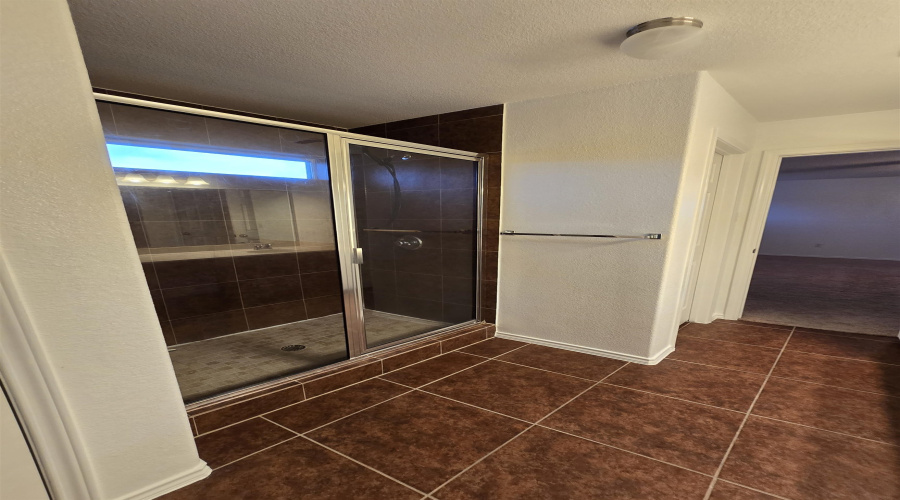 123 Veracruz Dr., Laredo, Texas 78045-6646, 4 Bedrooms Bedrooms, 8 Rooms Rooms,3 BathroomsBathrooms,Residential,For Rent,123 Veracruz Dr.,20253605