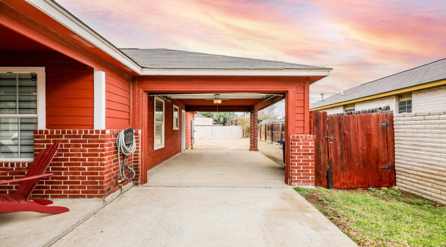 2012 Denmark Ln, Laredo, Texas 78045, 3 Bedrooms Bedrooms, 5 Rooms Rooms,2 BathroomsBathrooms,Residential,For Sale,2012 Denmark Ln,20260924