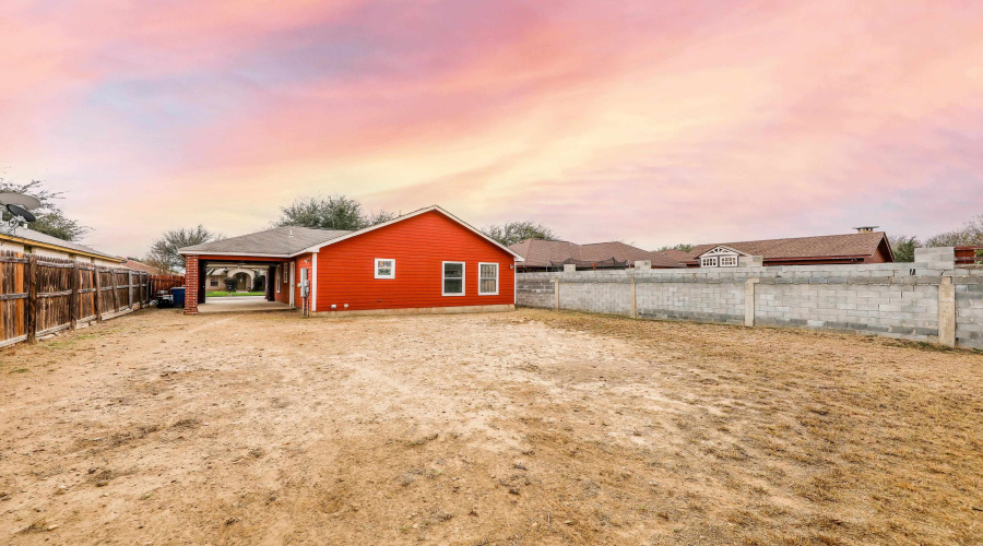 2012 Denmark Ln, Laredo, Texas 78045, 3 Bedrooms Bedrooms, 5 Rooms Rooms,2 BathroomsBathrooms,Residential,For Sale,2012 Denmark Ln,20260924