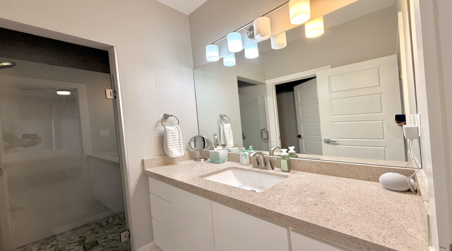 9653 McPherson Dr, Laredo, Texas 78045, 3 Bedrooms Bedrooms, 6 Rooms Rooms,2 BathroomsBathrooms,Residential,For Rent,9653 McPherson Dr,20260925