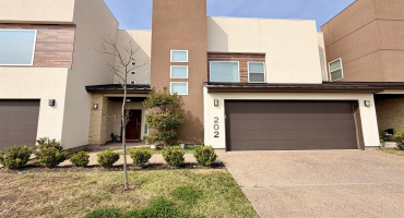 9653 McPherson Dr, Laredo, Texas 78045, 3 Bedrooms Bedrooms, 6 Rooms Rooms,2 BathroomsBathrooms,Residential,For Rent,9653 McPherson Dr,20260925 9653 McPherson Dr, Laredo, Texas 78045, 3 Bedrooms Bedrooms, 6 Rooms Rooms,2 BathroomsBathrooms,Residential,For Rent,9653 McPherson Dr,20260925