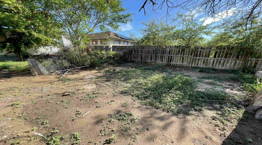 1509 Monterrey Ave, LAREDO, Texas 78040, 2 Bedrooms Bedrooms, 4 Rooms Rooms,1 BathroomBathrooms,Residential,For Rent,1509 Monterrey Ave,20260928