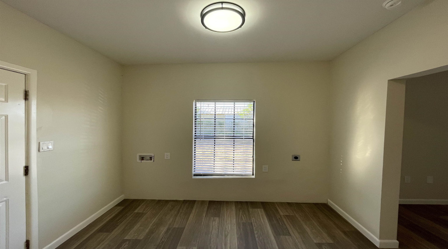 1509 Monterrey Ave, LAREDO, Texas 78040, 2 Bedrooms Bedrooms, 4 Rooms Rooms,1 BathroomBathrooms,Residential,For Rent,1509 Monterrey Ave,20260928