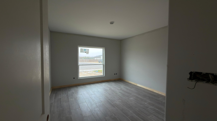 2408 Durazno Ct., LAREDO, Texas 78046, 3 Bedrooms Bedrooms, 5 Rooms Rooms,2 BathroomsBathrooms,Residential,For Sale,2408 Durazno Ct.,20260930