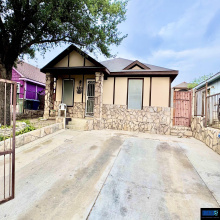 321 Ocean Dr, Laredo, Texas 78043, 3 Bedrooms Bedrooms, 5 Rooms Rooms,2 BathroomsBathrooms,Residential,For Rent,321 Ocean Dr,20260934