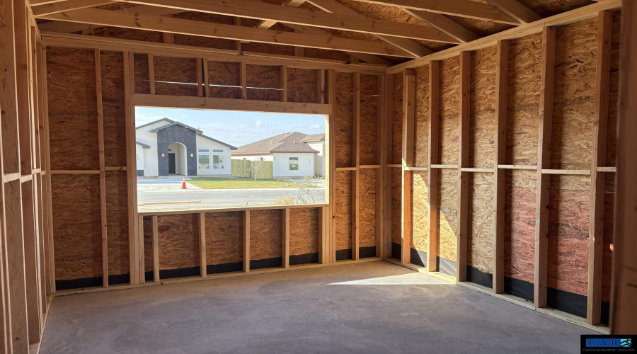 6006 Heather Loop, Laredo, Texas 78043, 3 Bedrooms Bedrooms, 4 Rooms Rooms,2 BathroomsBathrooms,Residential,For Sale,6006 Heather Loop,20260935