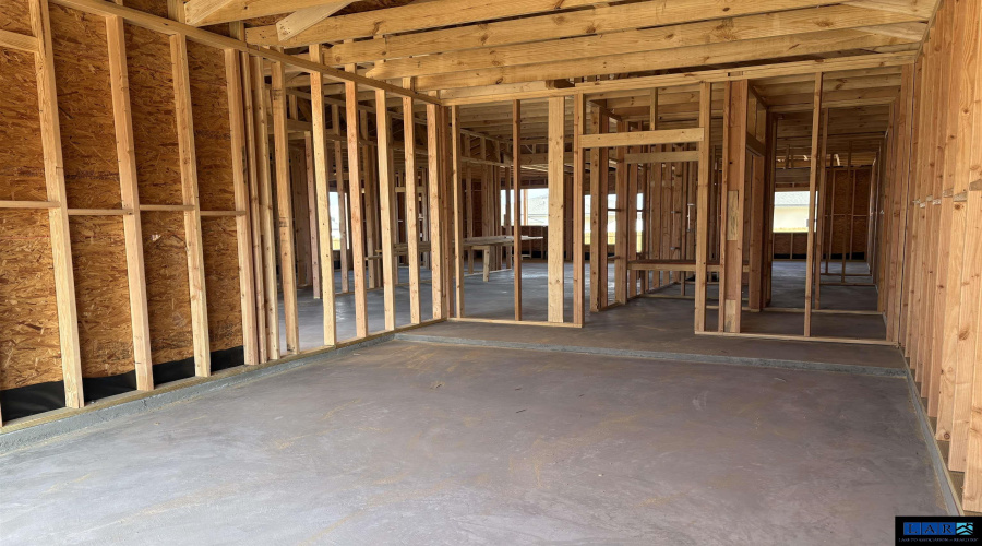 6006 Heather Loop, Laredo, Texas 78043, 3 Bedrooms Bedrooms, 4 Rooms Rooms,2 BathroomsBathrooms,Residential,For Sale,6006 Heather Loop,20260935