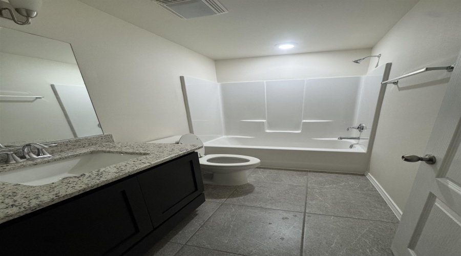 1828 Port Louisiana Dr, Laredo, Texas 78045, 3 Bedrooms Bedrooms, 5 Rooms Rooms,2 BathroomsBathrooms,Residential,For Rent,1828 Port Louisiana Dr,20260936