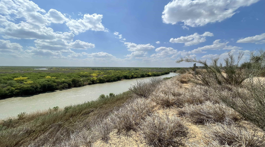 79 Acres La Bota Pkwy, LAREDO, Texas 70845, ,Land,For Sale,79 Acres La Bota Pkwy,20260943