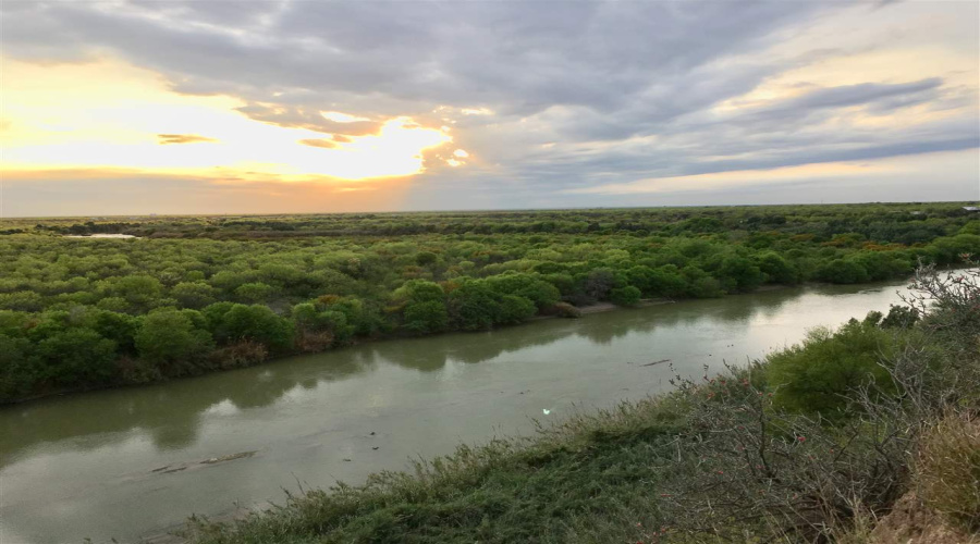 79 Acres La Bota Pkwy, LAREDO, Texas 70845, ,Land,For Sale,79 Acres La Bota Pkwy,20260943