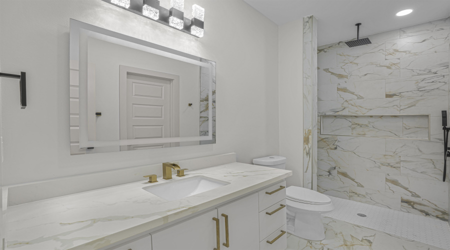 214 Lusitano Dr., LAREDO, Texas 78046, 4 Bedrooms Bedrooms, 5 Rooms Rooms,2 BathroomsBathrooms,Residential,For Sale,214 Lusitano Dr.,20260937