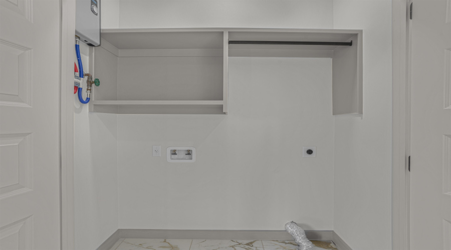 214 Lusitano Dr., LAREDO, Texas 78046, 4 Bedrooms Bedrooms, 5 Rooms Rooms,2 BathroomsBathrooms,Residential,For Sale,214 Lusitano Dr.,20260937