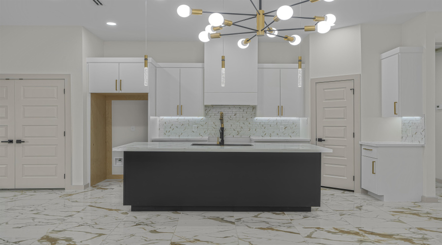 214 Lusitano Dr., LAREDO, Texas 78046, 4 Bedrooms Bedrooms, 5 Rooms Rooms,2 BathroomsBathrooms,Residential,For Sale,214 Lusitano Dr.,20260937