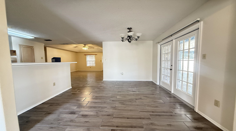 758 Snake Dr, Laredo, Texas 78045, 3 Bedrooms Bedrooms, 6 Rooms Rooms,2 BathroomsBathrooms,Residential,For Sale,758 Snake Dr,20260939