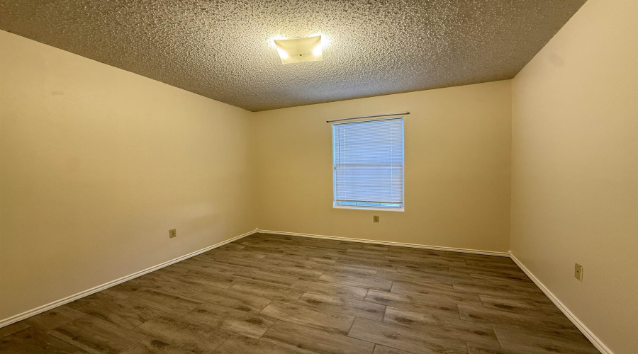 758 Snake Dr, Laredo, Texas 78045, 3 Bedrooms Bedrooms, 6 Rooms Rooms,2 BathroomsBathrooms,Residential,For Sale,758 Snake Dr,20260939