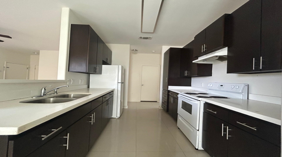 501 Shiloh Dr, LAREDO, Texas 78045, 2 Bedrooms Bedrooms, 5 Rooms Rooms,2 BathroomsBathrooms,Residential,For Rent,501 Shiloh Dr,20260940