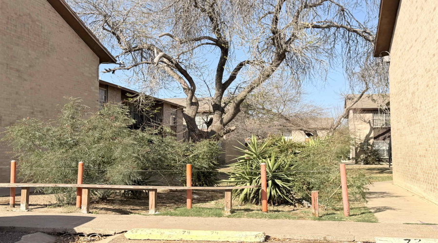 4902 Marcella Ave, Laredo, Texas 78041, 2 Bedrooms Bedrooms, 4 Rooms Rooms,1 BathroomBathrooms,Residential,For Sale,4902 Marcella Ave,20260942