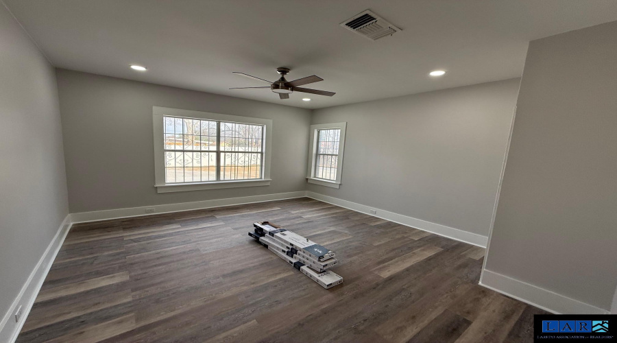 1901 Chihuahua St, Laredo, Texas 78043, ,2 BathroomsBathrooms,Commercial retail/office,For Rent,1901 Chihuahua St,20260954