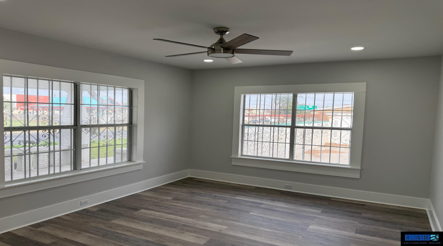 1901 Chihuahua St, Laredo, Texas 78043, ,2 BathroomsBathrooms,Commercial retail/office,For Rent,1901 Chihuahua St,20260954