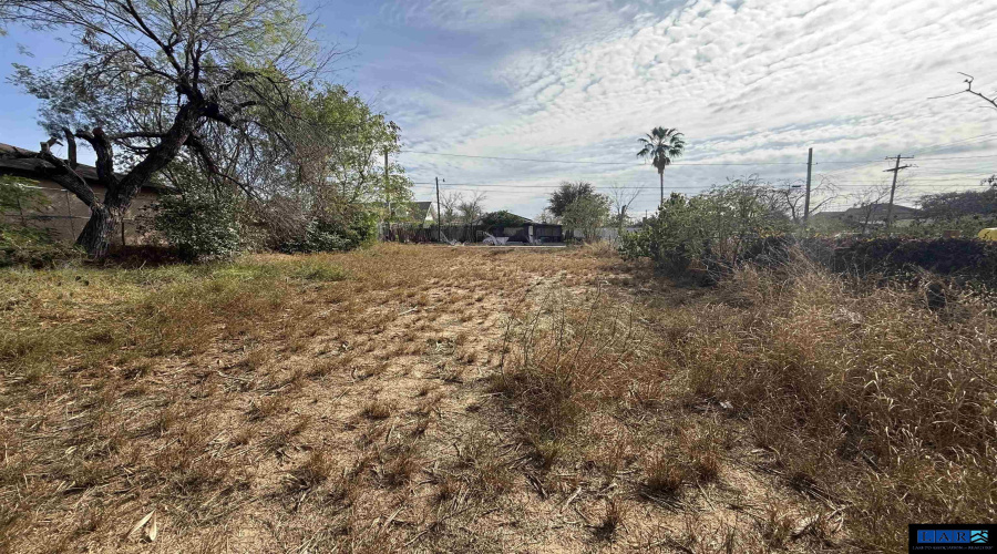 906 E Kearney St, Laredo, Texas 78040, ,Land,For Sale,906 E Kearney St,20260955