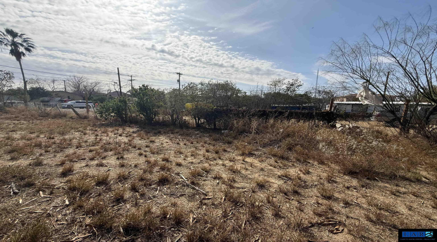 906 E Kearney St, Laredo, Texas 78040, ,Land,For Sale,906 E Kearney St,20260955