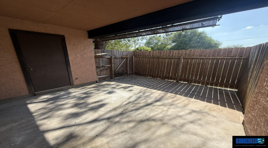 5500 McPherson Rd, Laredo, Texas 78041-0000, 3 Bedrooms Bedrooms, 5 Rooms Rooms,2 BathroomsBathrooms,Residential,For Sale,5500 McPherson Rd,20252510