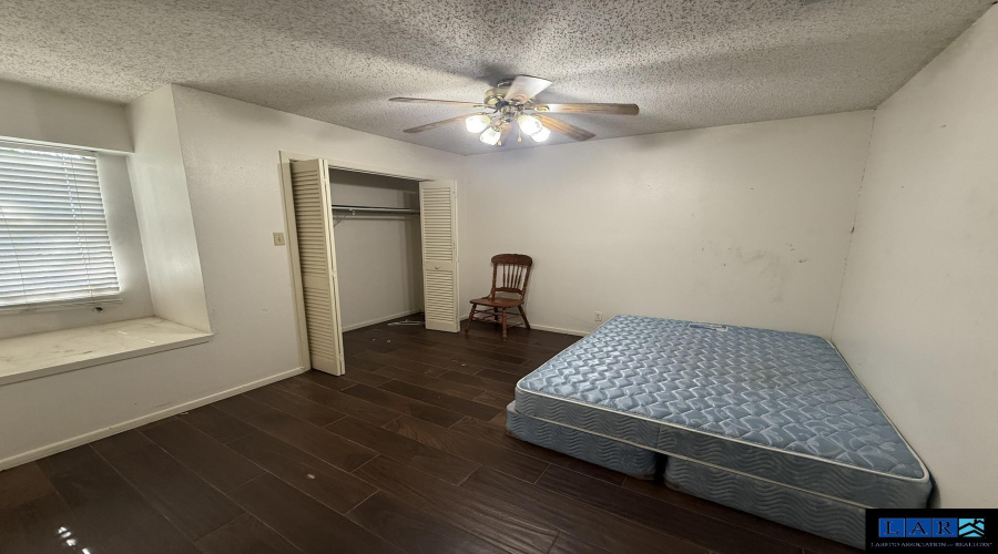 5500 McPherson Rd, Laredo, Texas 78041-0000, 3 Bedrooms Bedrooms, 5 Rooms Rooms,2 BathroomsBathrooms,Residential,For Sale,5500 McPherson Rd,20252510