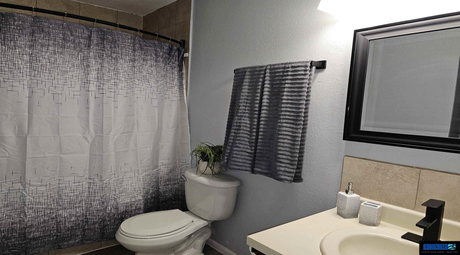 3019 Corpus Christi St, Laredo, Texas 78043, 1 Bedroom Bedrooms, 2 Rooms Rooms,1 BathroomBathrooms,Residential,For Rent,3019 Corpus Christi St,20260946