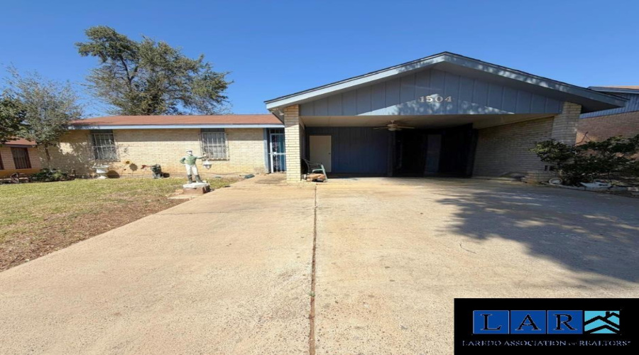 1504 Hibiscus Ln, Laredo, Texas 78041, 3 Bedrooms Bedrooms, 5 Rooms Rooms,2 BathroomsBathrooms,Residential,For Sale,1504 Hibiscus Ln,20260948