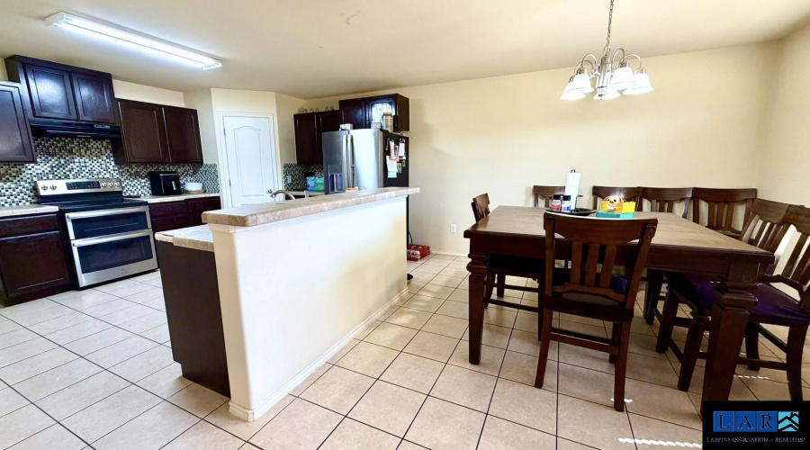 3417 Armando Pena Dr, Laredo, Texas 78046, 3 Bedrooms Bedrooms, 6 Rooms Rooms,2 BathroomsBathrooms,Residential,For Sale,3417 Armando Pena Dr,20260953