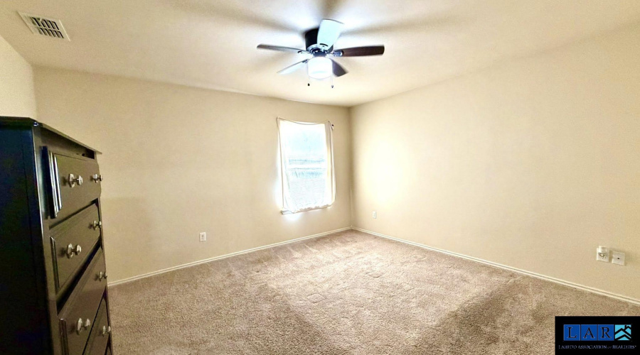 3417 Armando Pena Dr, Laredo, Texas 78046, 3 Bedrooms Bedrooms, 6 Rooms Rooms,2 BathroomsBathrooms,Residential,For Sale,3417 Armando Pena Dr,20260953