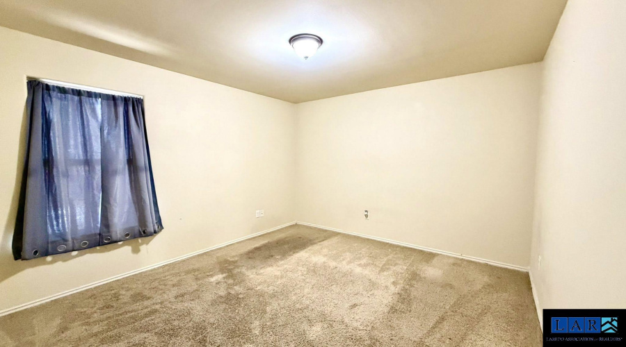 3417 Armando Pena Dr, Laredo, Texas 78046, 3 Bedrooms Bedrooms, 6 Rooms Rooms,2 BathroomsBathrooms,Residential,For Sale,3417 Armando Pena Dr,20260953