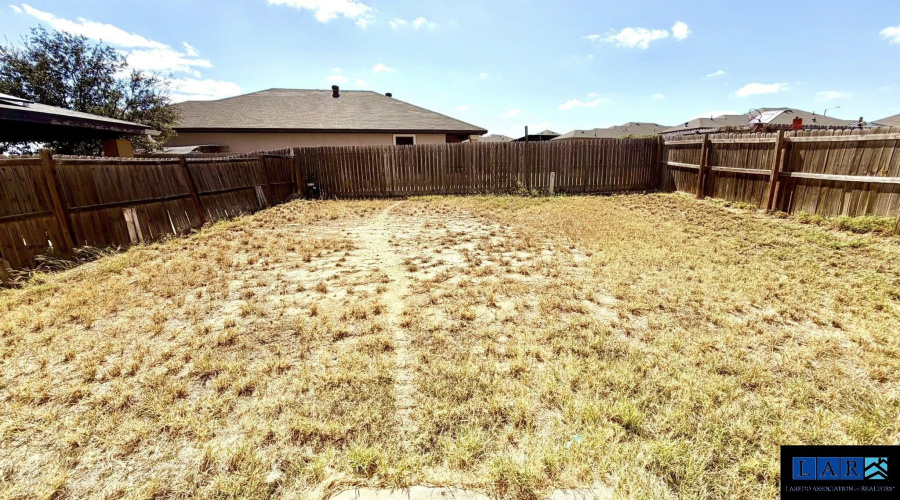 3417 Armando Pena Dr, Laredo, Texas 78046, 3 Bedrooms Bedrooms, 6 Rooms Rooms,2 BathroomsBathrooms,Residential,For Sale,3417 Armando Pena Dr,20260953