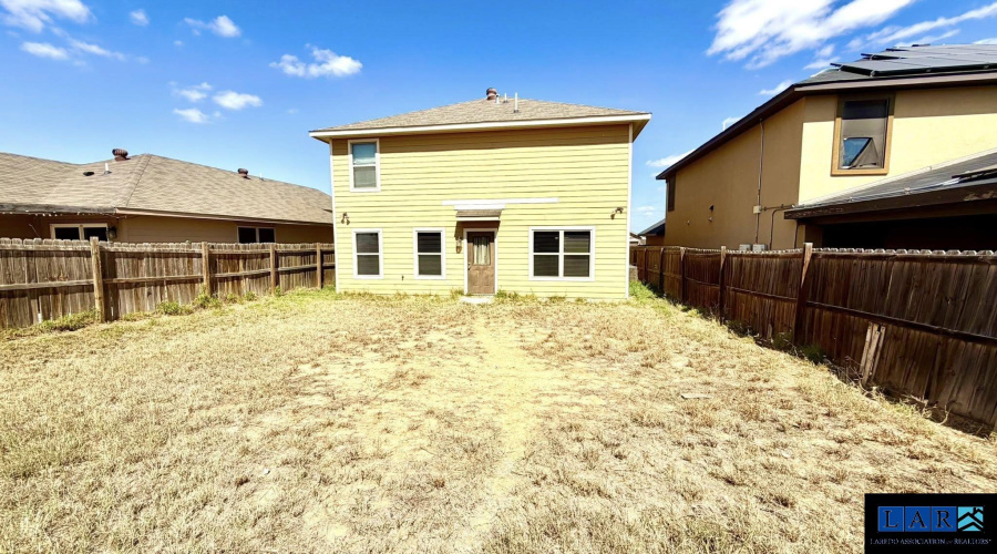 3417 Armando Pena Dr, Laredo, Texas 78046, 3 Bedrooms Bedrooms, 6 Rooms Rooms,2 BathroomsBathrooms,Residential,For Sale,3417 Armando Pena Dr,20260953