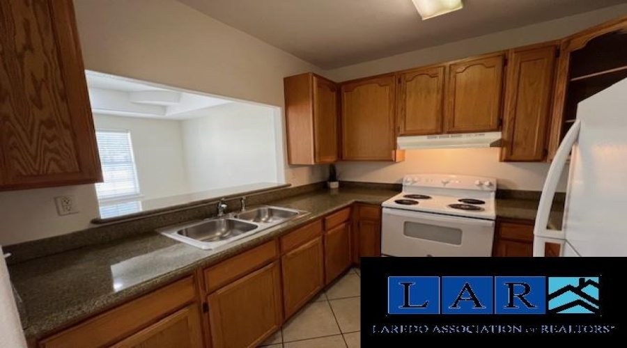 1000 Ranchway Dr, Laredo, Texas 78045, 3 Bedrooms Bedrooms, 6 Rooms Rooms,3 BathroomsBathrooms,Residential,For Rent,1000 Ranchway Dr,20260956