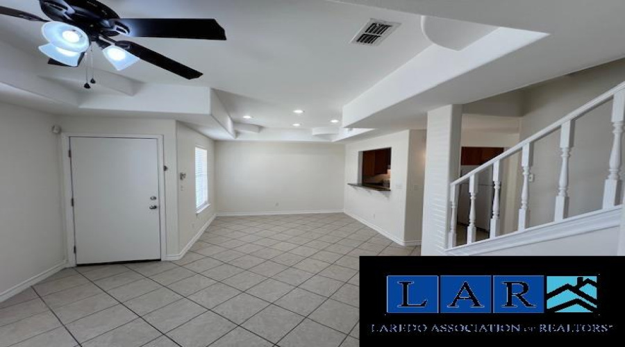 1000 Ranchway Dr, Laredo, Texas 78045, 3 Bedrooms Bedrooms, 6 Rooms Rooms,3 BathroomsBathrooms,Residential,For Rent,1000 Ranchway Dr,20260956