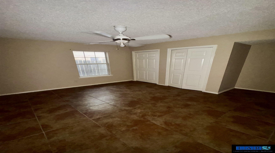 1111 Shiloh Dr, Laredo, Texas 78045, 2 Bedrooms Bedrooms, 4 Rooms Rooms,1 BathroomBathrooms,Residential,For Rent,1111 Shiloh Dr,20260957