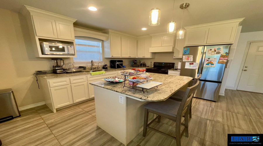 1918 Aransas Pass Dr, Laredo, Texas 78045, 4 Bedrooms Bedrooms, 6 Rooms Rooms,2 BathroomsBathrooms,Residential,For Rent,1918 Aransas Pass Dr,20260959