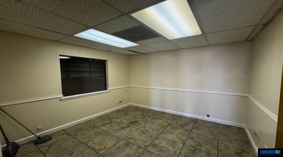 14416 Import Rd, Laredo, Texas 78045, 1 Bedroom Bedrooms, 6 Rooms Rooms,2 BathroomsBathrooms,Commercial/industrial,For Rent,14416 Import Rd,20260967