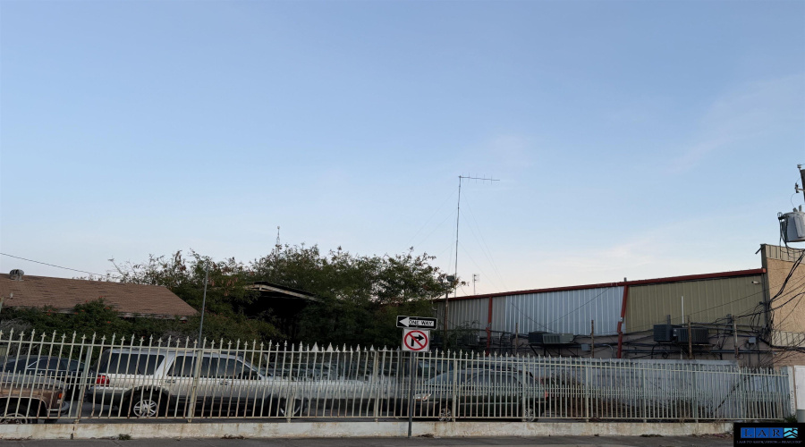 5005 Yeary Ave, Laredo, Texas 78041, ,Land,For Sale,5005 Yeary Ave,20260961