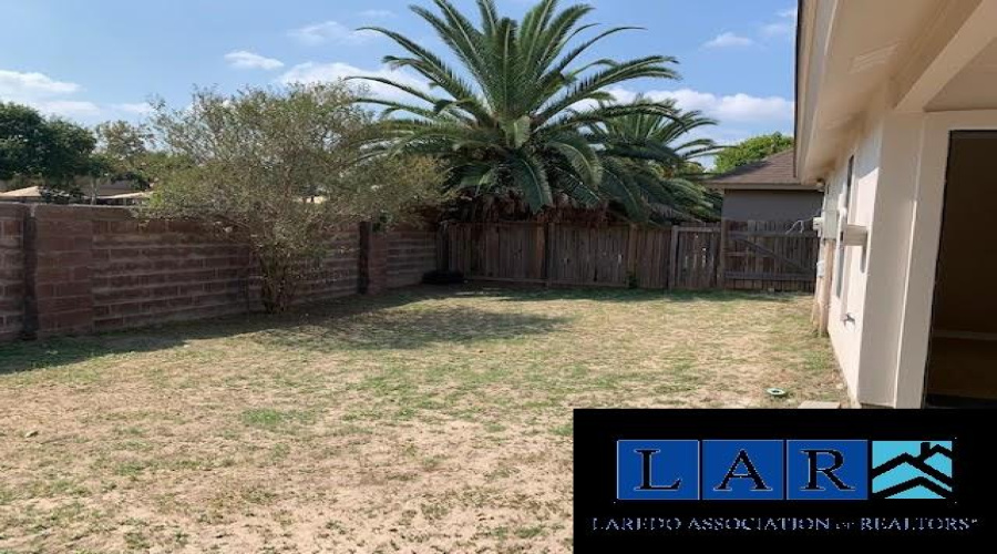 405 Cinnamon Teal Lp, Laredo, Texas 78045, 2 Bedrooms Bedrooms, 4 Rooms Rooms,2 BathroomsBathrooms,Residential,For Rent,405 Cinnamon Teal Lp,20260960