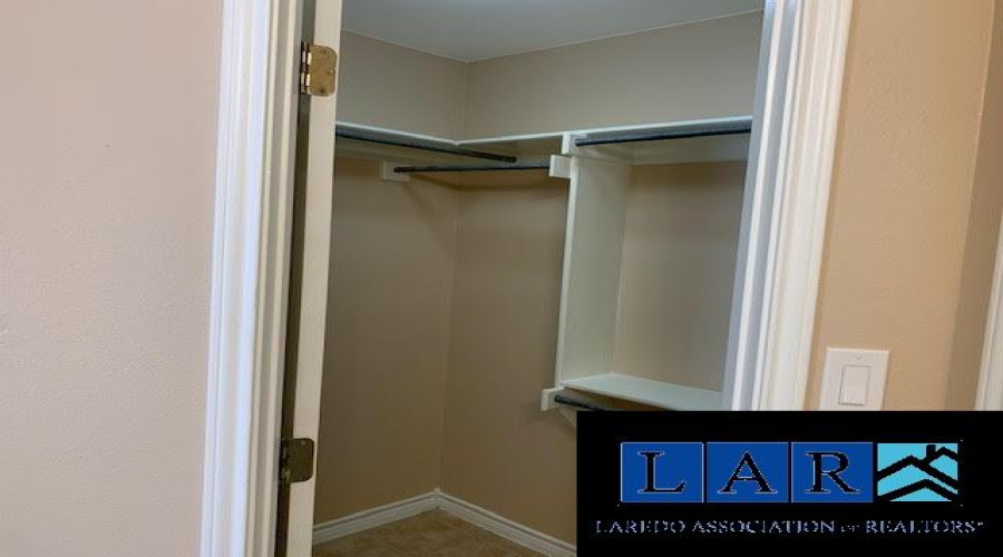 405 Cinnamon Teal Lp, Laredo, Texas 78045, 2 Bedrooms Bedrooms, 4 Rooms Rooms,2 BathroomsBathrooms,Residential,For Rent,405 Cinnamon Teal Lp,20260960