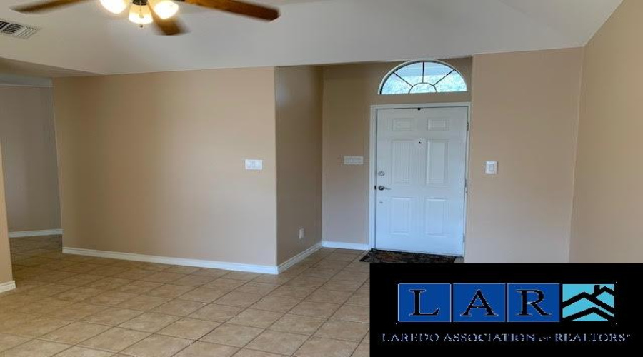 405 Cinnamon Teal Lp, Laredo, Texas 78045, 2 Bedrooms Bedrooms, 4 Rooms Rooms,2 BathroomsBathrooms,Residential,For Rent,405 Cinnamon Teal Lp,20260960