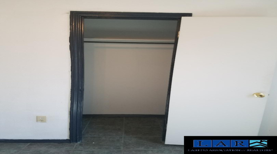 4303 Revolution Rd, Laredo, Texas 78046, 3 Bedrooms Bedrooms, 6 Rooms Rooms,2 BathroomsBathrooms,Residential,For Rent,4303 Revolution Rd,20260963