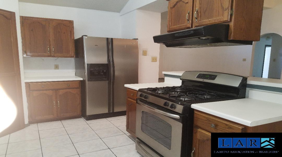 4303 Revolution Rd, Laredo, Texas 78046, 3 Bedrooms Bedrooms, 6 Rooms Rooms,2 BathroomsBathrooms,Residential,For Rent,4303 Revolution Rd,20260963