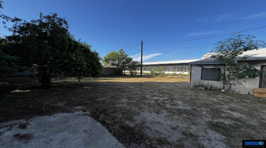 1819 Alamo St, Laredo, Texas 78040, ,Residential,For Sale,1819 Alamo St,20260964