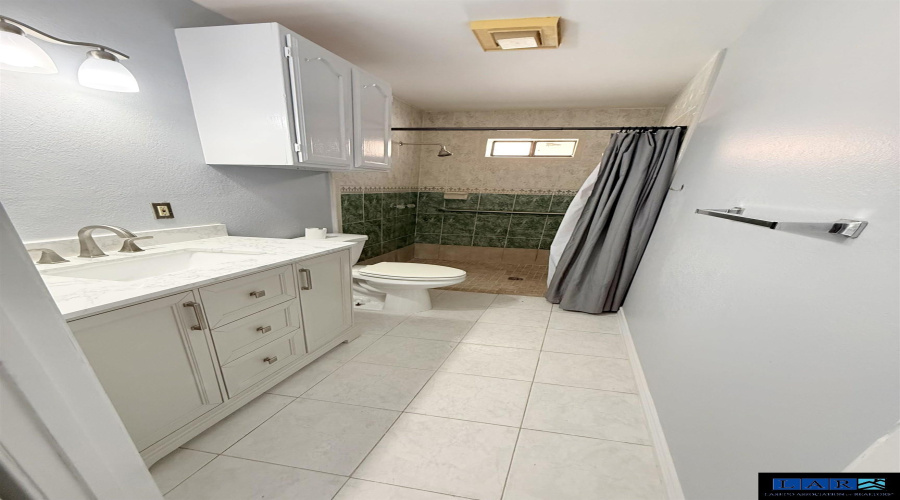 1428 Los Ebanos Dr, LAREDO, Texas 78041, 2 Bedrooms Bedrooms, 3 Rooms Rooms,1 BathroomBathrooms,Residential,For Sale,1428 Los Ebanos Dr,20260965