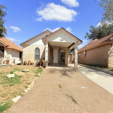 1428 Los Ebanos Dr, LAREDO, Texas 78041, 2 Bedrooms Bedrooms, 3 Rooms Rooms,1 BathroomBathrooms,Residential,For Sale,1428 Los Ebanos Dr,20260965
