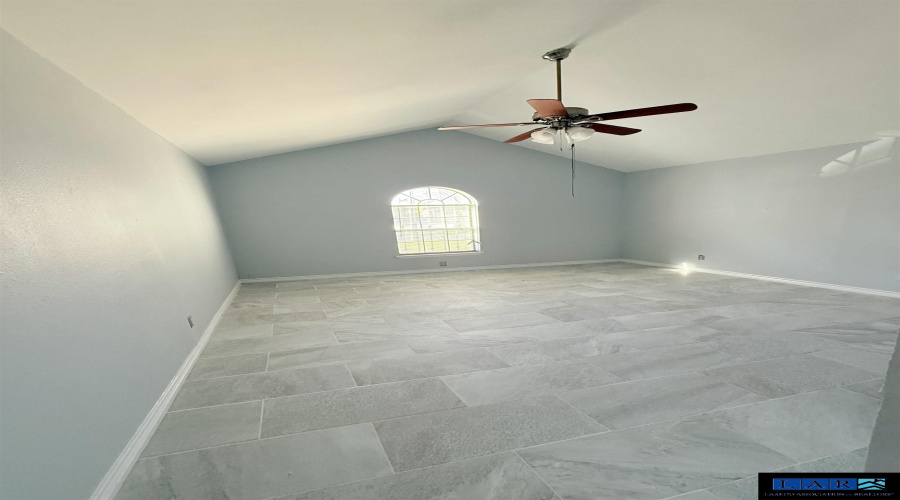 1428 Los Ebanos Dr, LAREDO, Texas 78041, 2 Bedrooms Bedrooms, 3 Rooms Rooms,1 BathroomBathrooms,Residential,For Sale,1428 Los Ebanos Dr,20260965