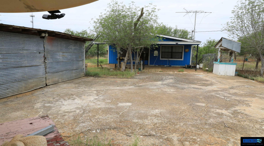 609 French St., Encinal, Texas 78019, 4 Bedrooms Bedrooms, 6 Rooms Rooms,1 BathroomBathrooms,Residential,For Sale,609 French St.,20260966